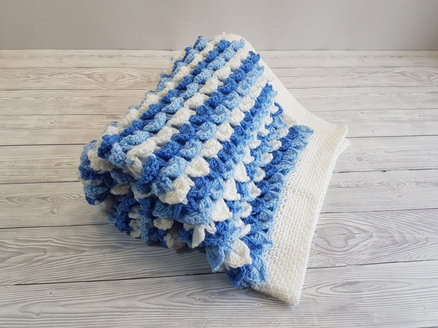 Frozen Hearts Baby Blanket Lapghan Crochet Pattern | Dragon Scale Blanket Baby Shower Gift Dragon Blanket Baby Gift Boy Christmas Birthday