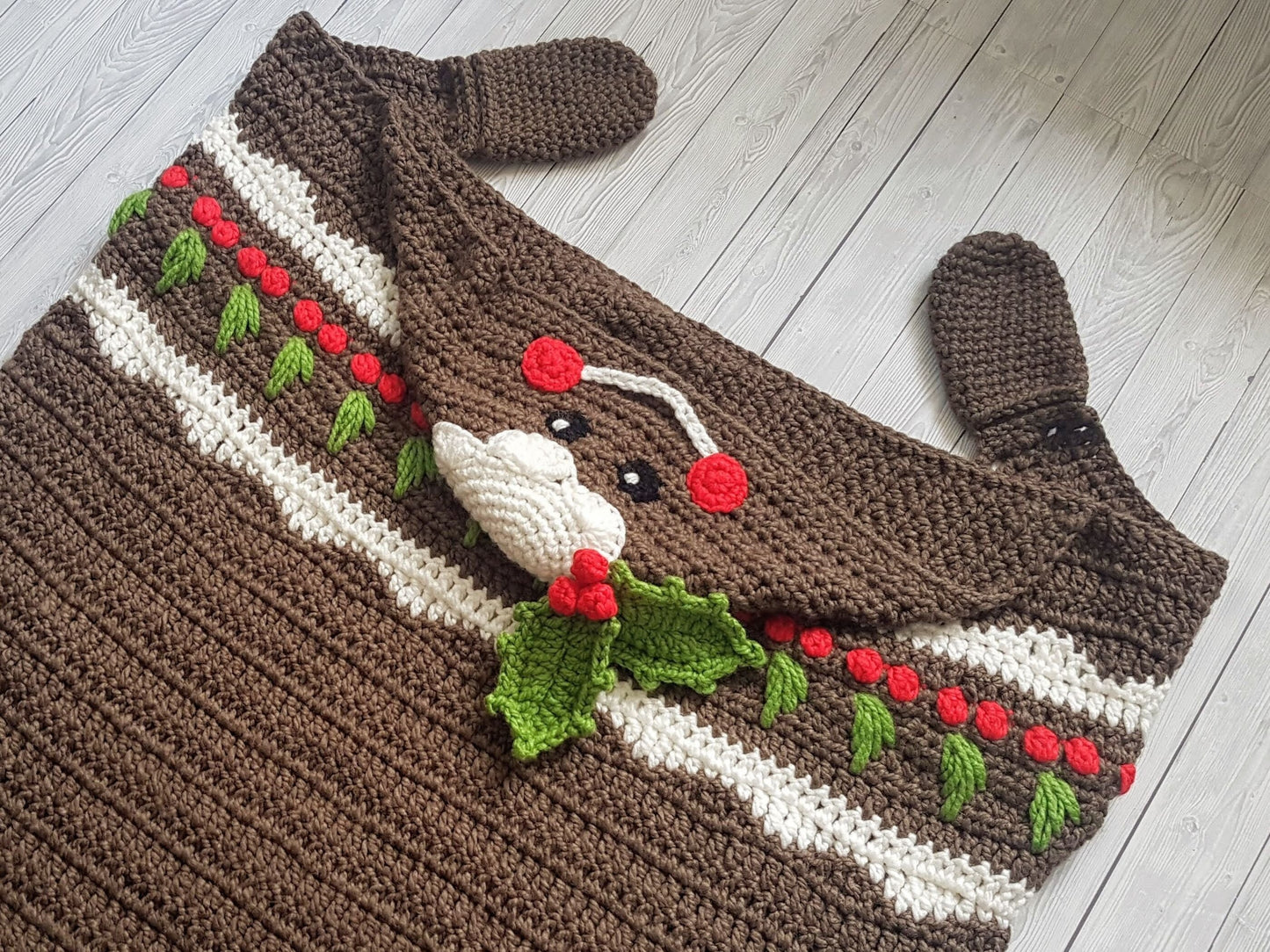 2in1 Hooded Christmas Blanket Christmas Crochet Pattern Pudding Holly Border Adult & Child Wearable Blanket Christmas Birthday Gift Afghan