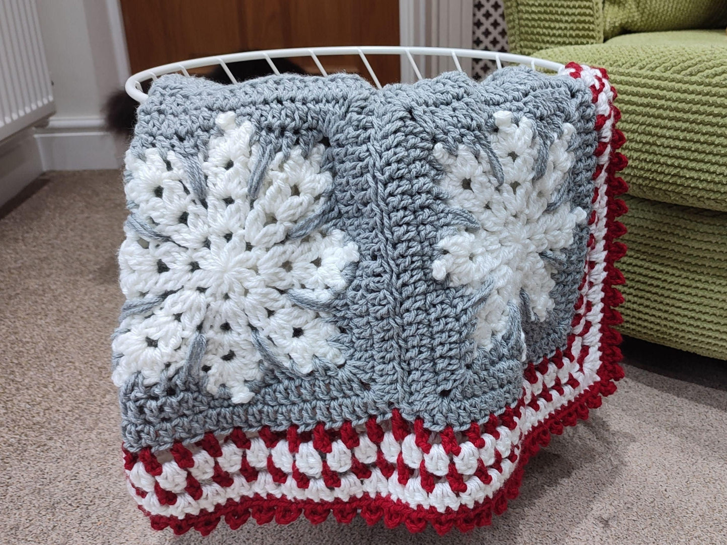 Winter Snowflake Afghan Blanket Lapghan Crochet Pattern | Snowflake Blanket Baby Shower Gift Granny Square Blanket Baby Gift Birthday Gift