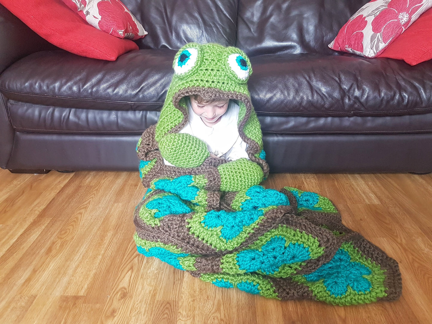 2 in 1 Sea Turtle Tortoise Hooded Blanket in Adult and Child Sizes Crochet Pattern - Baby Gift Marine Animals African Flower Granny Hexagon