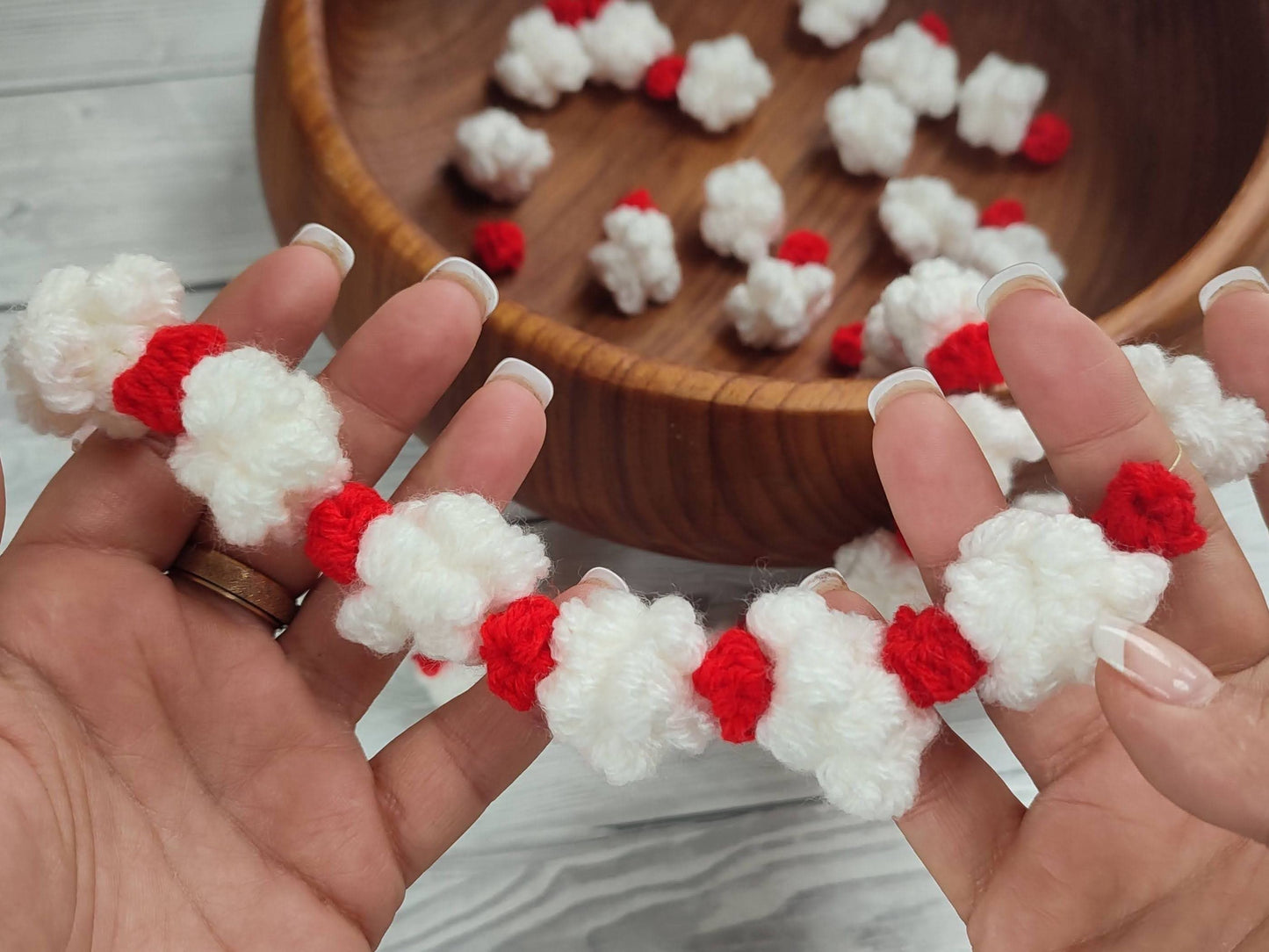 Christmas Berry & Popcorn Garland Crochet Pattern | DIY Christmas Tree Crochet Popcorn Garland Amigurumi Berry Popcorn String Christmas Gift