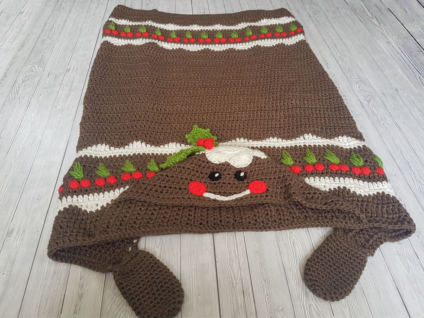 2in1 Hooded Christmas Blanket Christmas Crochet Pattern Pudding Holly Border Adult & Child Wearable Blanket Christmas Birthday Gift Afghan