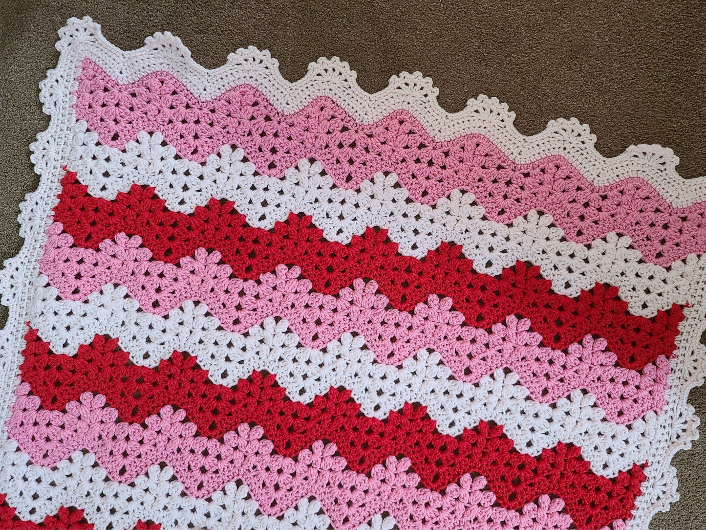 Strawberry Ripple Baby Blanket Lapghan Crochet Pattern | Chevron Blanket Baby Shower Gift Granny Wave Summer Blanket Baby Gift Birthday Gift