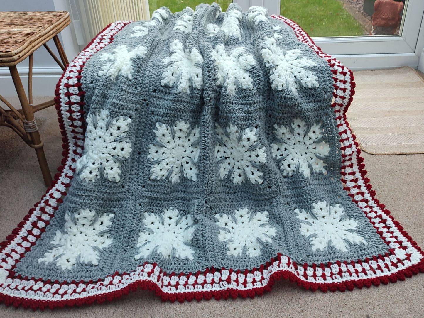 Winter Snowflake Afghan Blanket Lapghan Crochet Pattern | Snowflake Blanket Baby Shower Gift Granny Square Blanket Baby Gift Birthday Gift