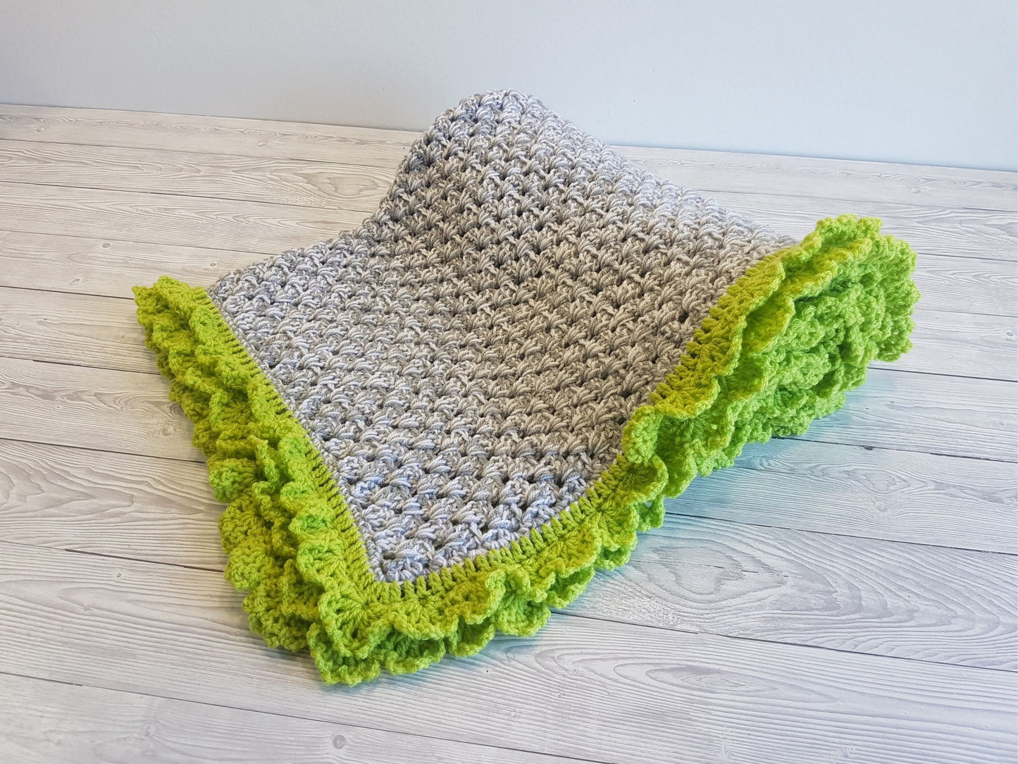 Spring Vibes Baby Blanket Lapghan Crochet Pattern | Scallops Blanket Baby Shower Gift Simple Easy Blanket Baby Gift Boy Christmas Birthday