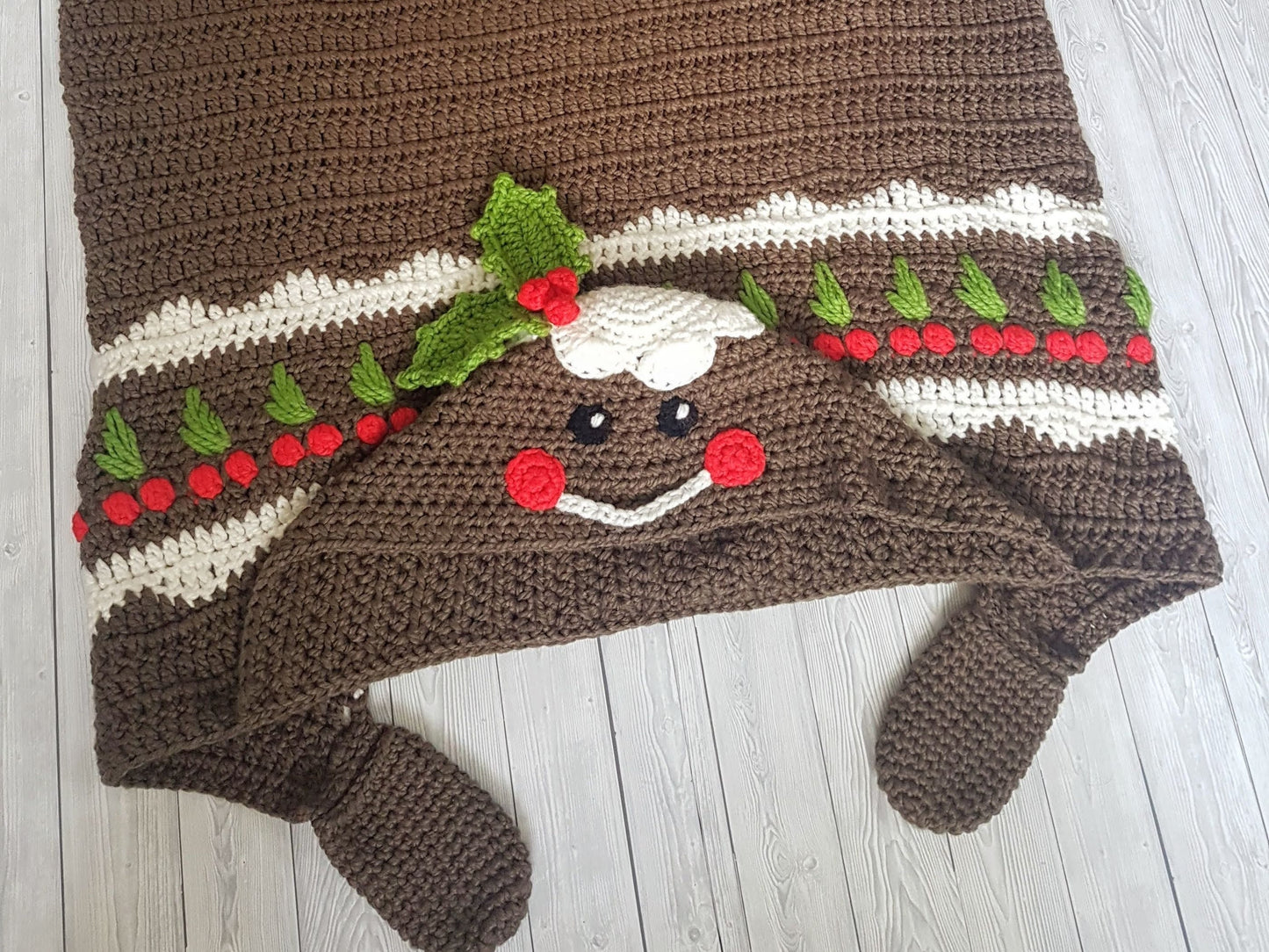 2in1 Hooded Christmas Blanket Christmas Crochet Pattern Pudding Holly Border Adult & Child Wearable Blanket Christmas Birthday Gift Afghan