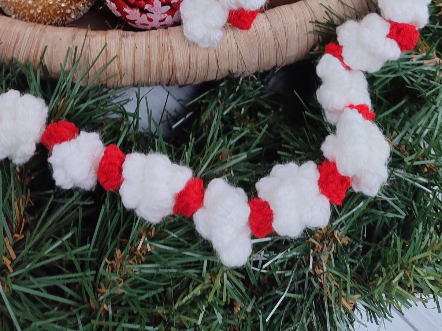 Christmas Berry & Popcorn Garland Crochet Pattern | DIY Christmas Tree Crochet Popcorn Garland Amigurumi Berry Popcorn String Christmas Gift