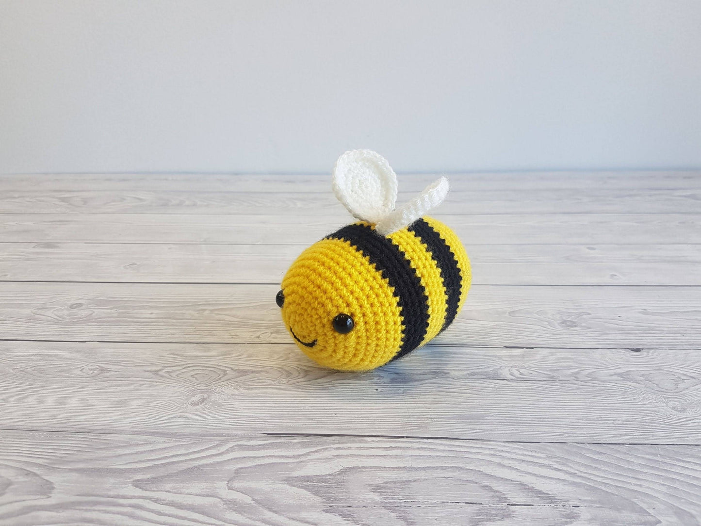 TikTok Bee Crochet Pattern In 3 Sizes | Giant Bee Pattern - Bumblebee Baby Bee Crochet - Baby Shower Gift - Amigurumi Bee Toy Christmas Gift