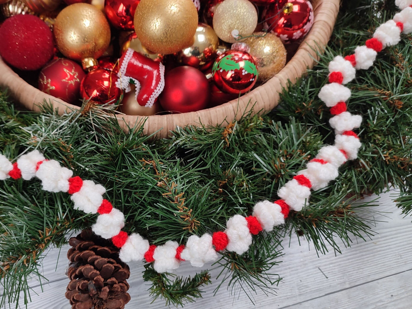 Christmas Berry & Popcorn Garland Crochet Pattern | DIY Christmas Tree Crochet Popcorn Garland Amigurumi Berry Popcorn String Christmas Gift