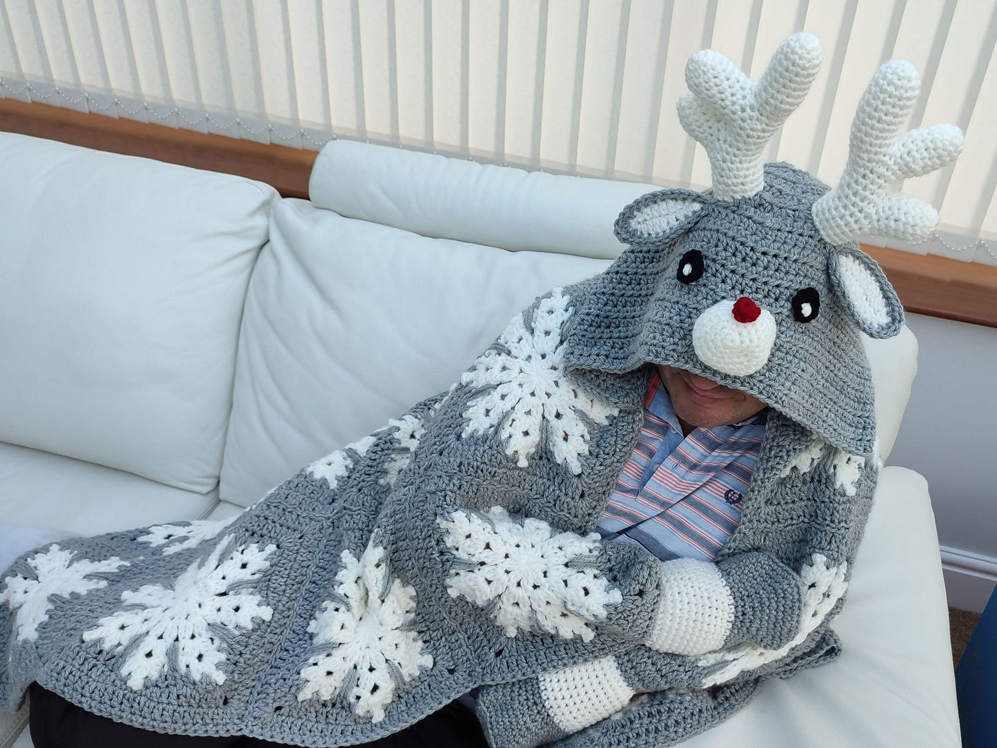 2in1 Hooded Reindeer Blanket Crochet Pattern | Kids Adults Christmas Reindeer Afghan | Wearable Blanket Hoodie Birthday Gift Blanket Throw