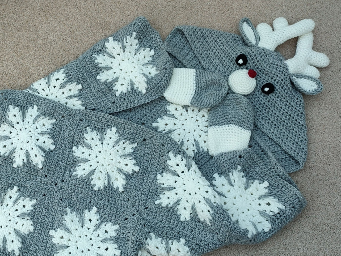 2in1 Hooded Reindeer Blanket Crochet Pattern | Kids Adults Christmas Reindeer Afghan | Wearable Blanket Hoodie Birthday Gift Blanket Throw