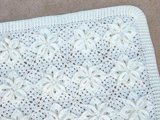 White Poinsettia Afghan Blanket Lapghan Crochet Pattern | Flower Blanket Baby Shower Gift Granny Square Blanket Baby Gift Birthday Present