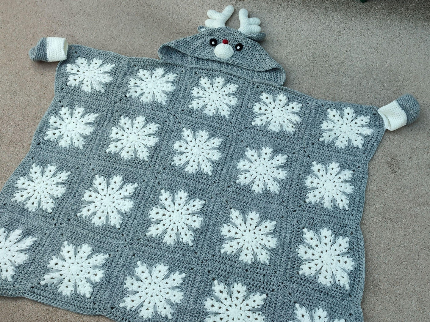 2in1 Hooded Reindeer Blanket Crochet Pattern | Kids Adults Christmas Reindeer Afghan | Wearable Blanket Hoodie Birthday Gift Blanket Throw