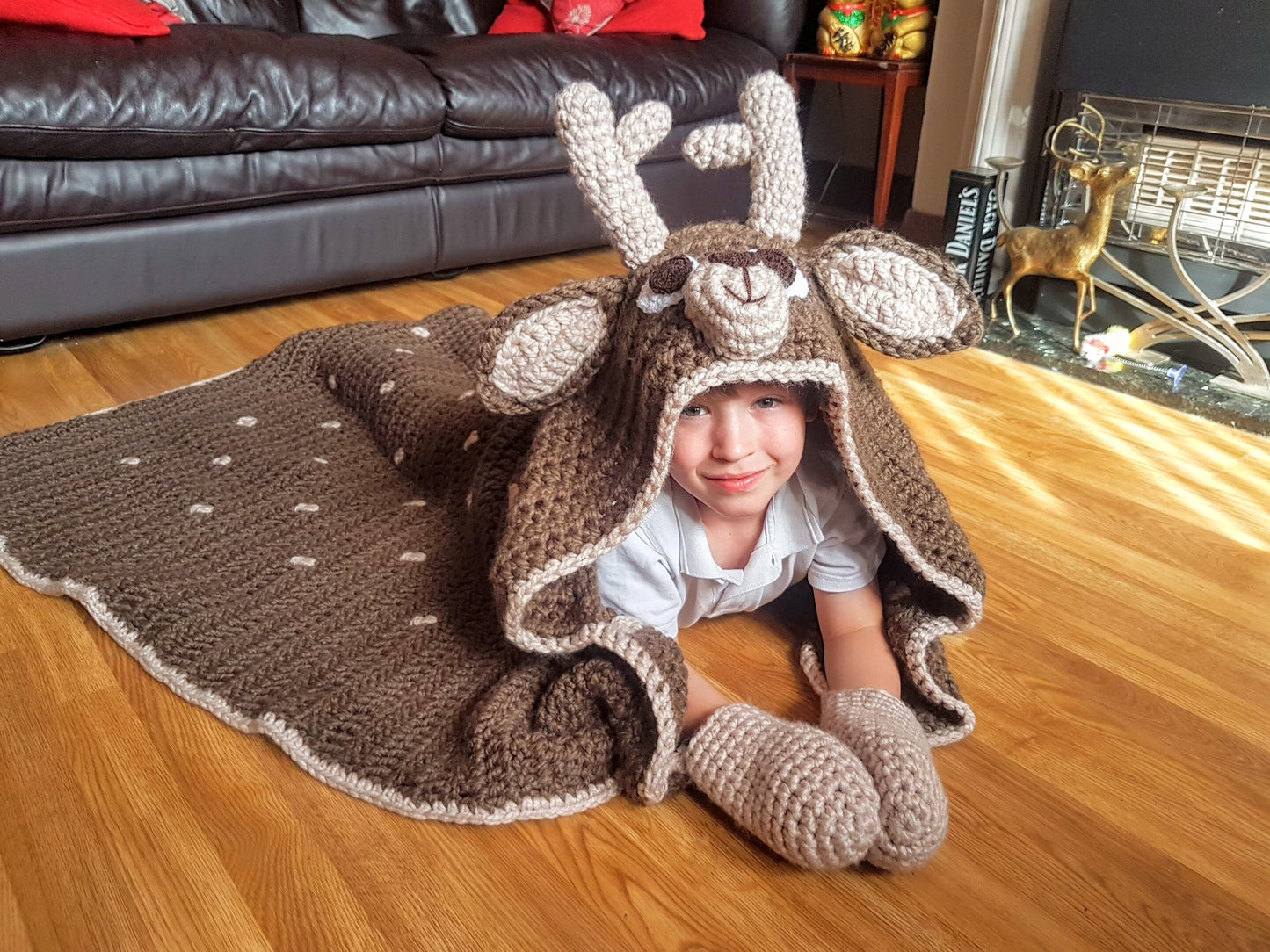 2in1 Woodland Deer Hooded Blanket Crochet Pattern | Adult & Child Sizes | Super Chunky Blanket | Animal Fawn Deer Crocheting Blanket Gift
