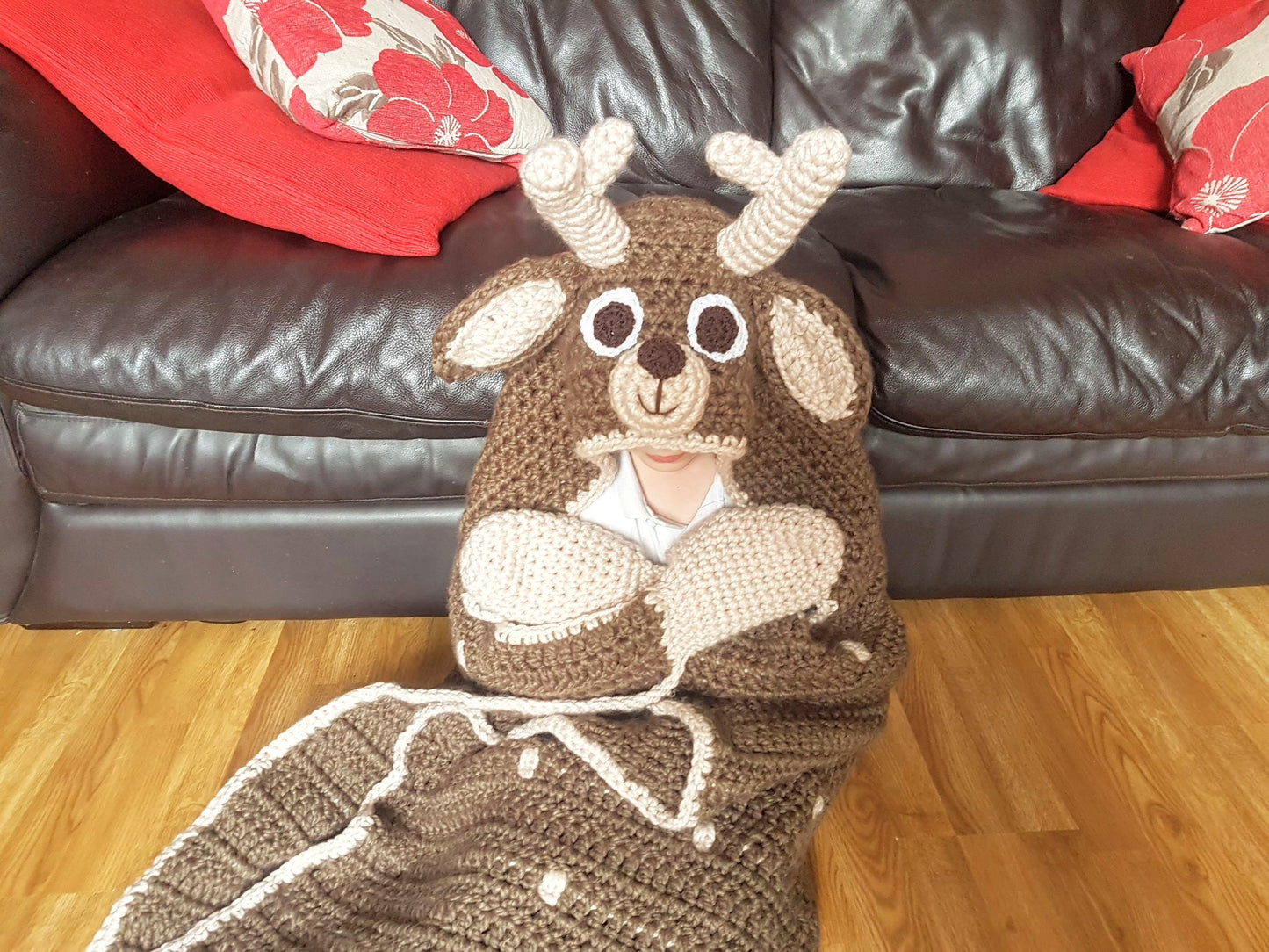 2in1 Woodland Deer Hooded Blanket Crochet Pattern | Adult & Child Sizes | Super Chunky Blanket | Animal Fawn Deer Crocheting Blanket Gift